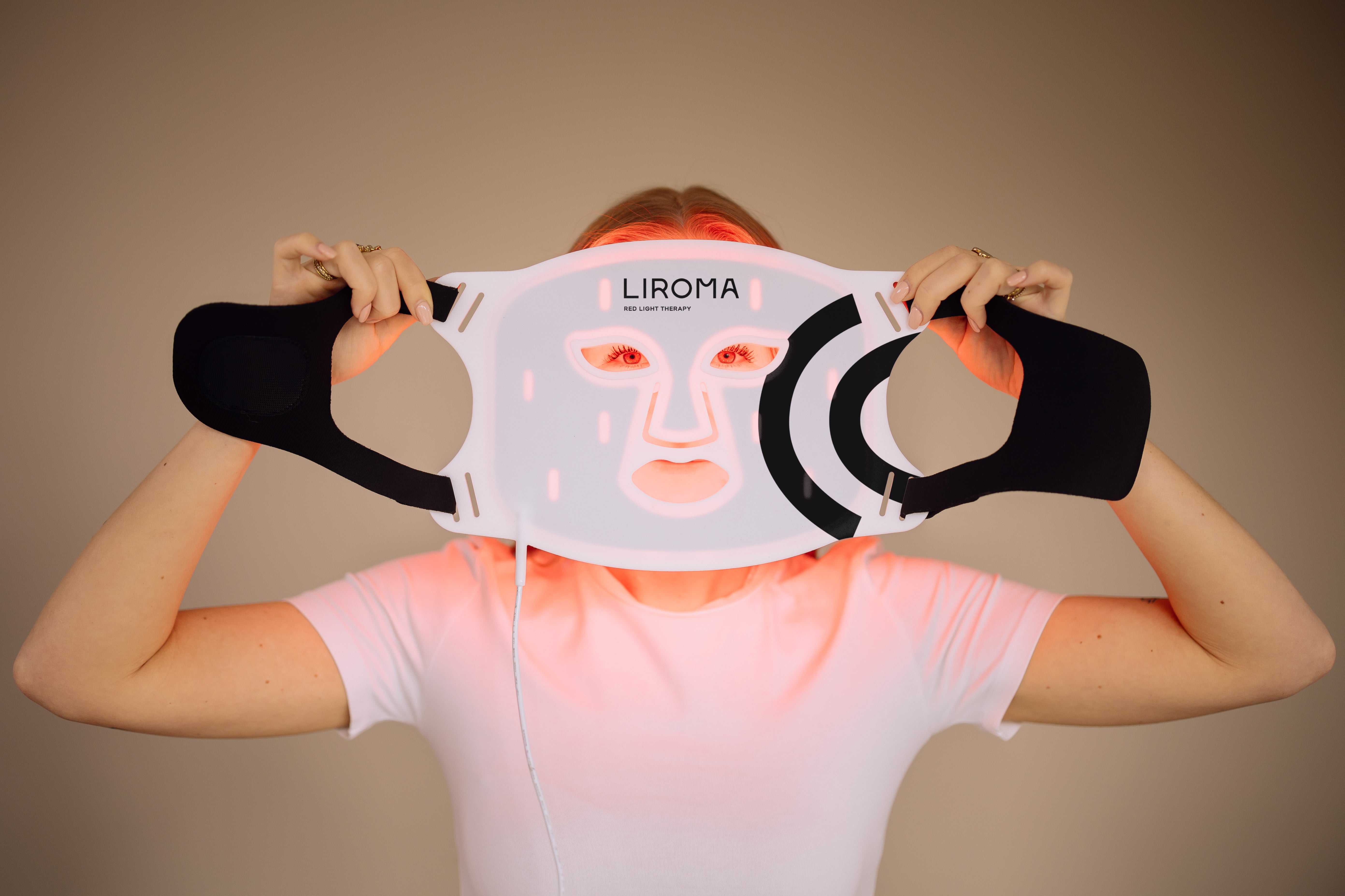 LIROMA® LED terapinė raudonos šviesos ir artimų infraraudonųjų spindulių veido, kaklo ir dekoltė zonos kaukė