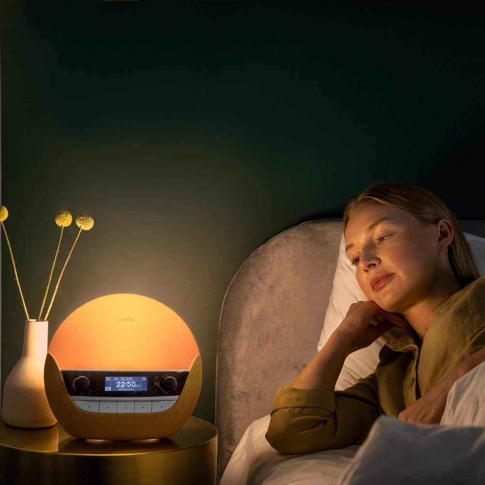 Bodyclock Luxe 750DAB – šviesos žadintuvas su baltuoju triukšmu, 20 garsų, "Bluetooth" jungtimi