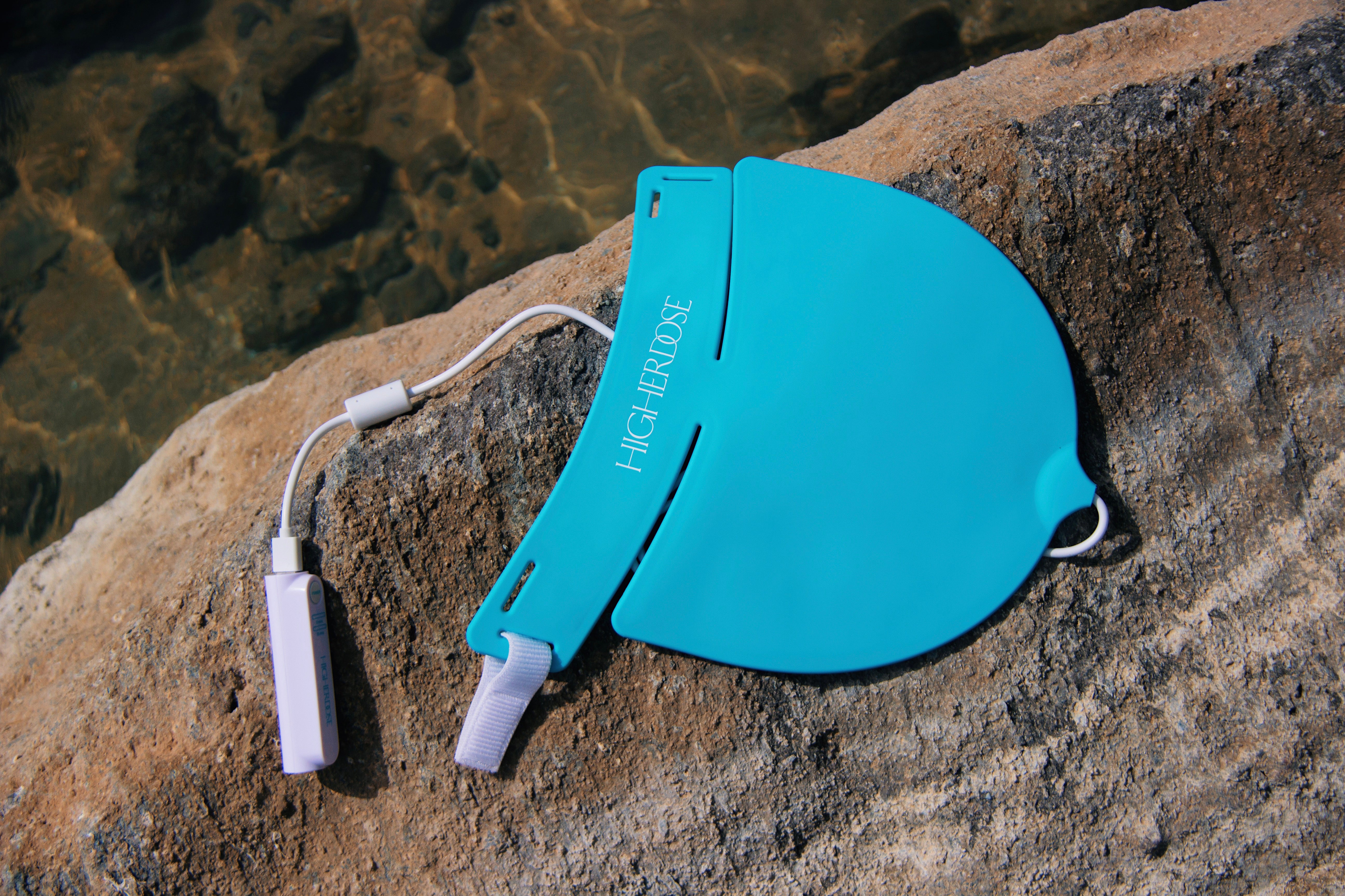 HigherDOSE® raudonos šviesos ir artimų infraraudonųjų spindulių kaklo, dekolte zonos ir nugaros kaukė